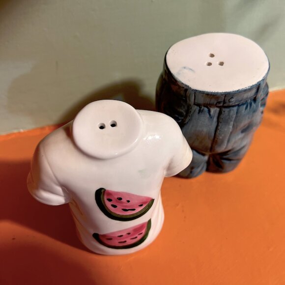 Rare Vintage T-Shirt & Jeans Salt & Pepper Shakers | Watermelons Kitchen Decor - Picture 2 of 10